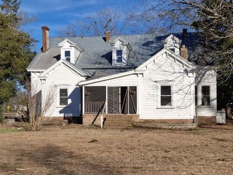 Tiny photo for 200 Dubose Street, Ridge Spring, SC 29129 (MLS # 221360)