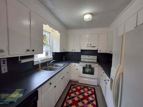 Tiny photo for 102 Iroquois Street, Aiken, SC 29801 (MLS # 221070)