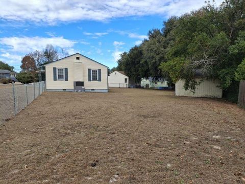 Tiny photo for 102 Iroquois Street, Aiken, SC 29801 (MLS # 221070)