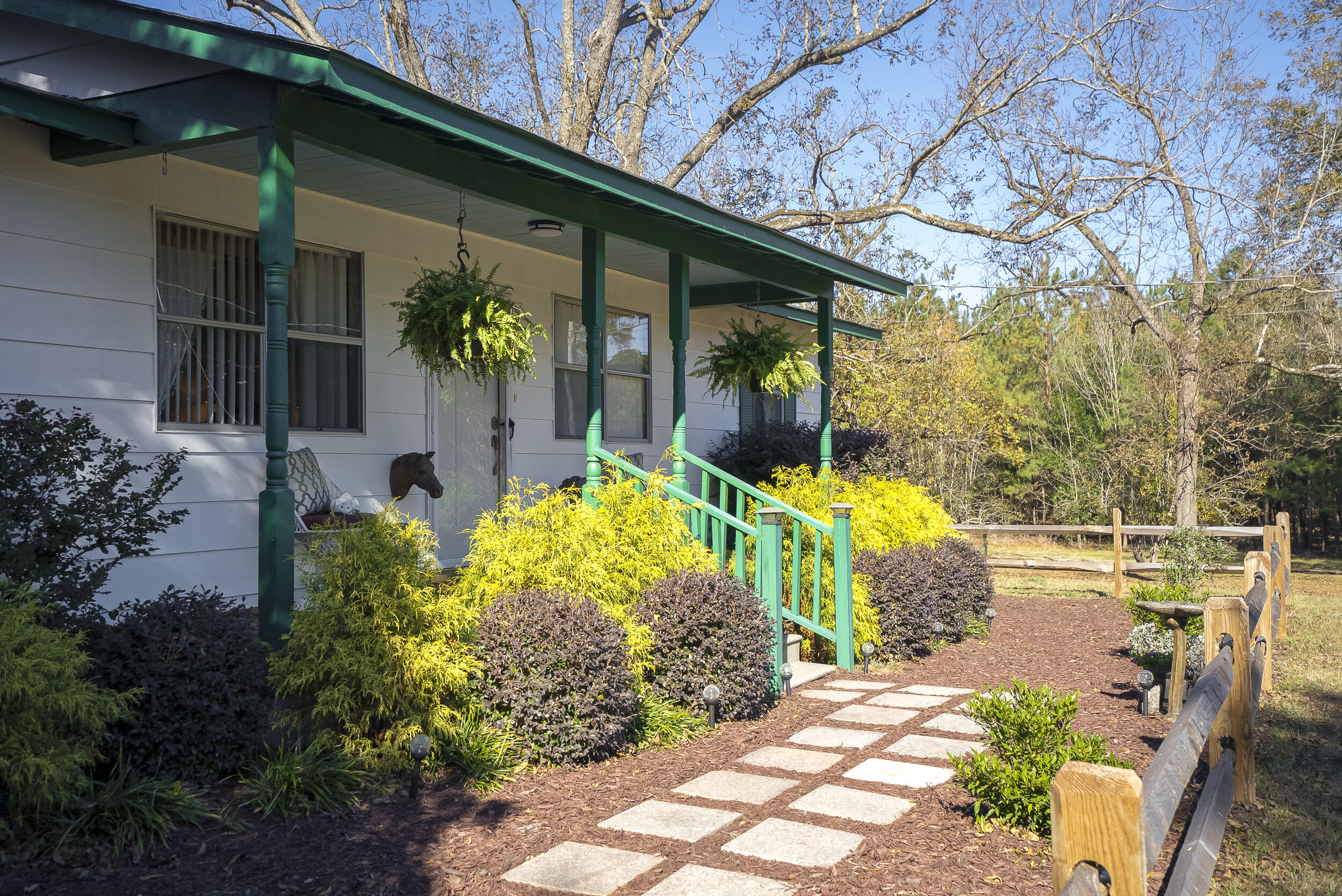 1225 Davis Bridge Rd