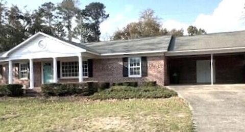 Photo of 41 Robin Road, Barnwell, SC 29812 (MLS # 222593)