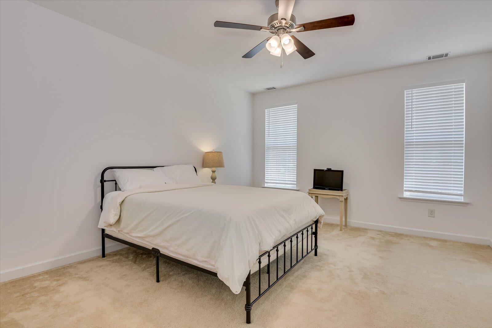 Aiken, South Carolina 29803, United States, 5 Bedrooms Bedrooms, ,3 BathroomsBathrooms,Residential,Contingent,53655