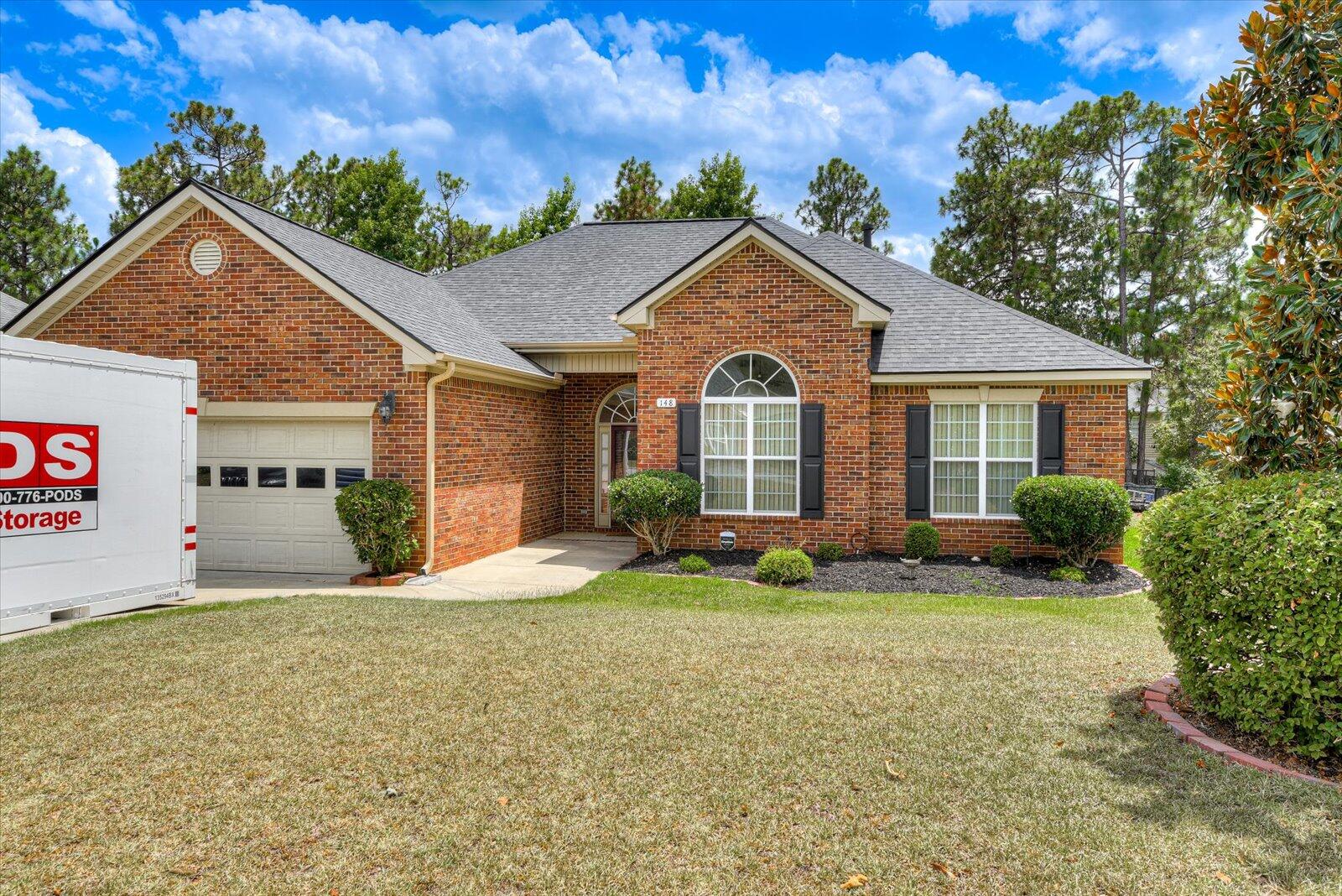 Aiken, South Carolina 29803, United States, 5 Bedrooms Bedrooms, ,3 BathroomsBathrooms,Residential,Contingent,53655