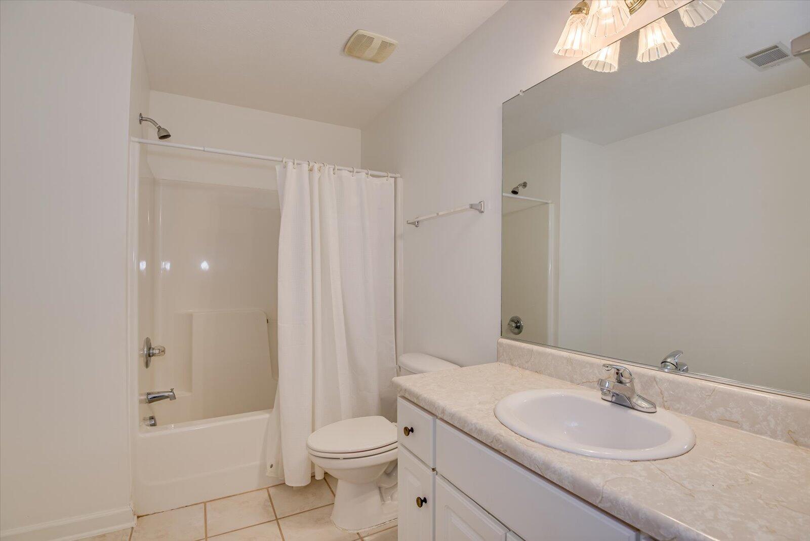 Aiken, South Carolina 29803, United States, 5 Bedrooms Bedrooms, ,3 BathroomsBathrooms,Residential,Contingent,53655