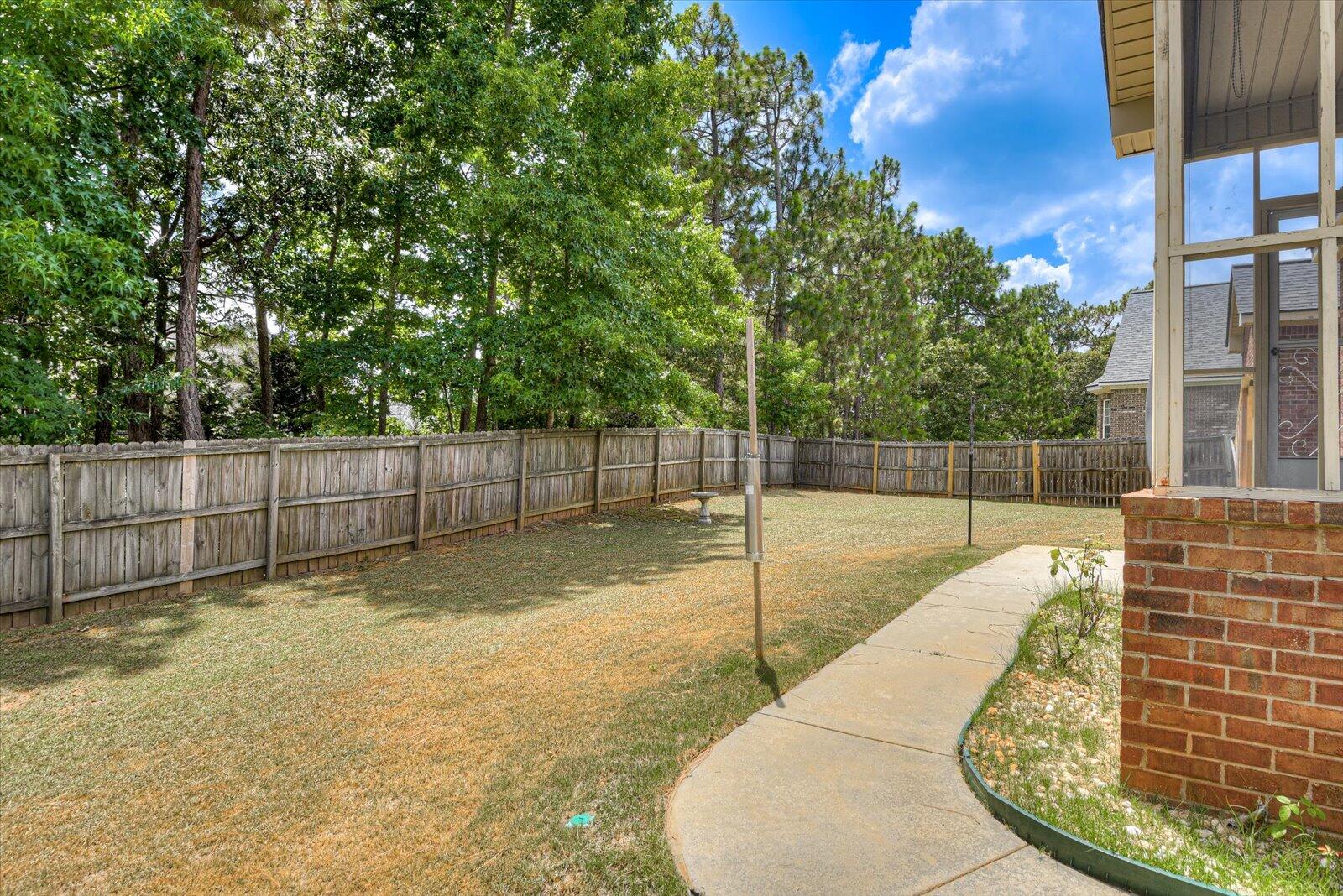 Aiken, South Carolina 29803, United States, 5 Bedrooms Bedrooms, ,3 BathroomsBathrooms,Residential,Contingent,53655