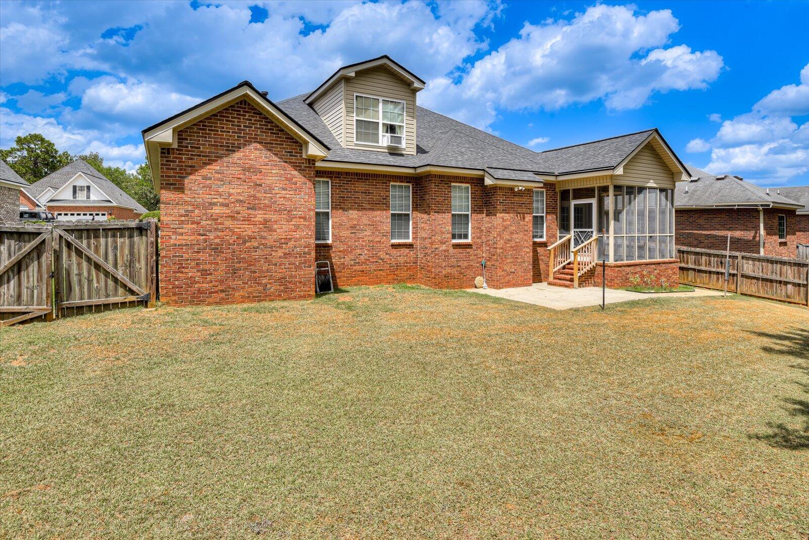 Aiken, South Carolina 29803, United States, 5 Bedrooms Bedrooms, ,3 BathroomsBathrooms,Residential,Contingent,53655