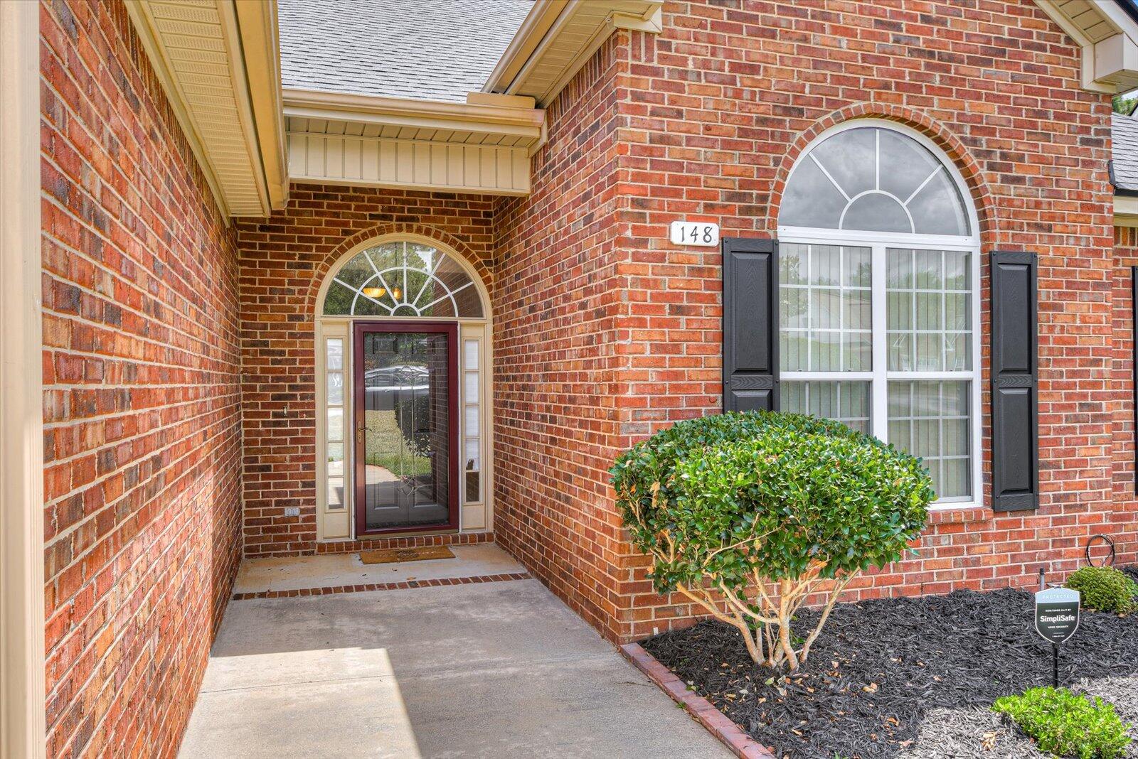 Aiken, South Carolina 29803, United States, 5 Bedrooms Bedrooms, ,3 BathroomsBathrooms,Residential,Contingent,53655