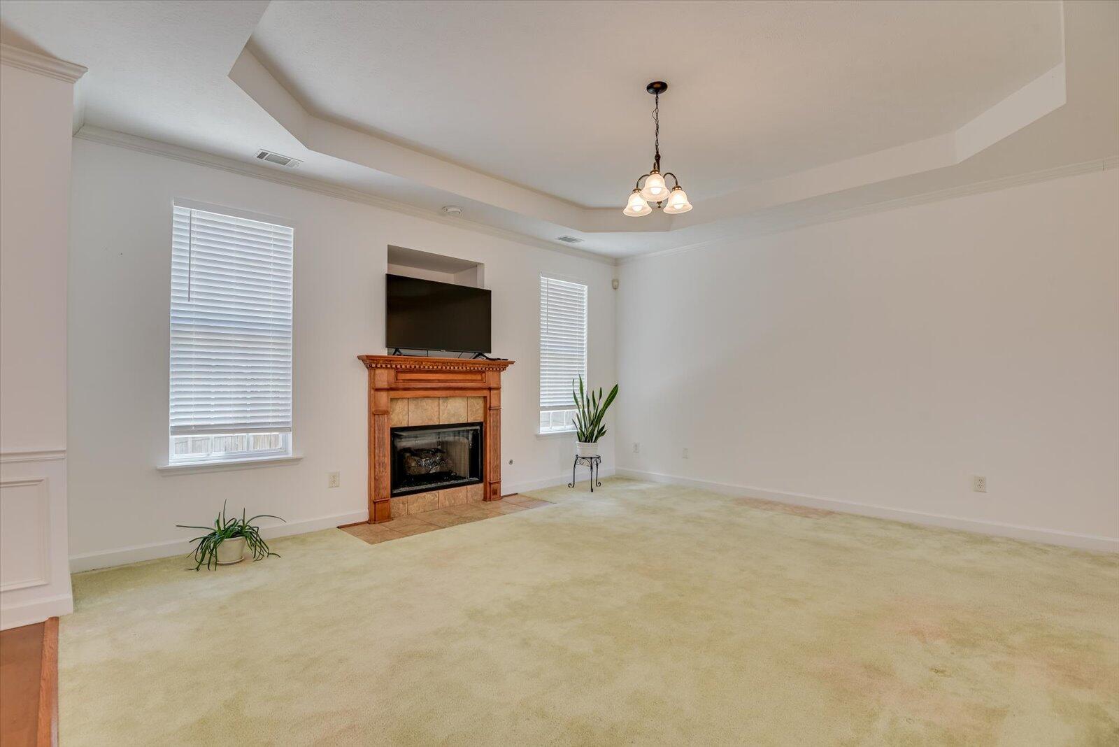 Aiken, South Carolina 29803, United States, 5 Bedrooms Bedrooms, ,3 BathroomsBathrooms,Residential,Contingent,53655