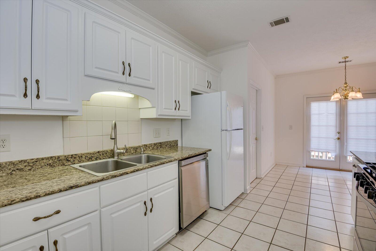 Aiken, South Carolina 29803, United States, 5 Bedrooms Bedrooms, ,3 BathroomsBathrooms,Residential,Contingent,53655