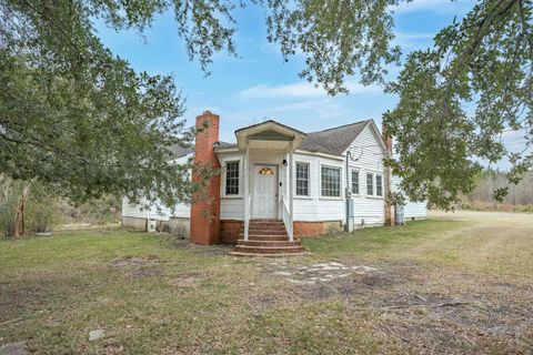 Tiny photo for 305 Scrimshaw Road, Batesburg-Leesville, SC 29006 (MLS # 220778)