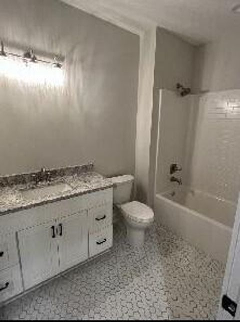 Tiny photo for 180 Oak Grove Road, Williston, SC 29853 (MLS # 211334)