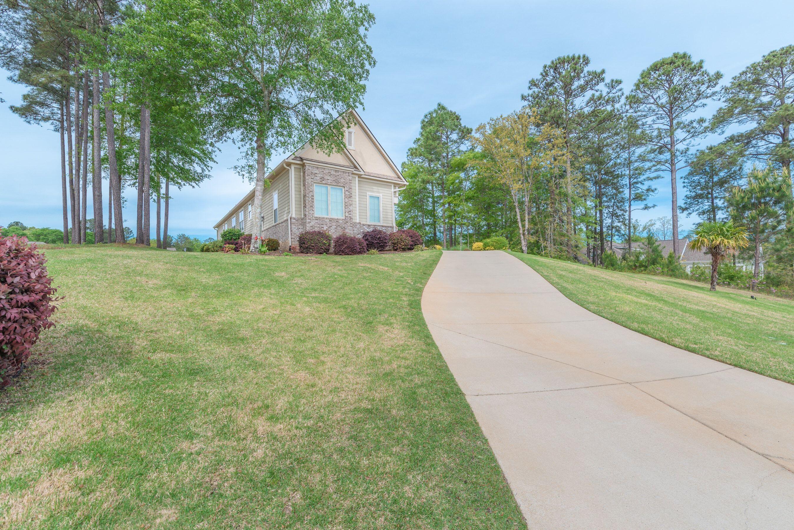 207 Quiet Oak Court
