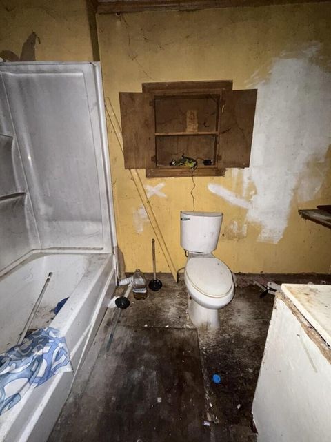 Tiny photo for 323 Railroad Avenue, Branchville, SC 29432 (MLS # 221950)