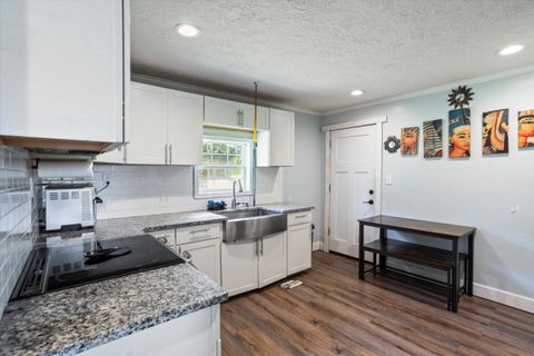 Tiny photo for 18 Whaley Road, Blackville, SC 29817 (MLS # 218394)