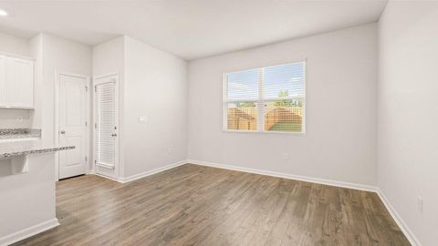 Tiny photo for 806 Quaint Parish Circle, Graniteville, SC 29829 (MLS # 219888)