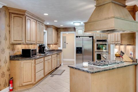 Tiny photo for 232 Pickens Street, Edgefield, SC 29824 (MLS # 217507)