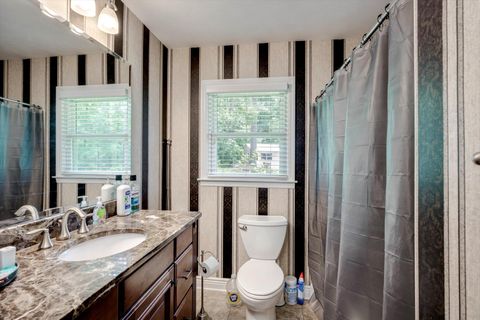 Tiny photo for 232 Pickens Street, Edgefield, SC 29824 (MLS # 217507)