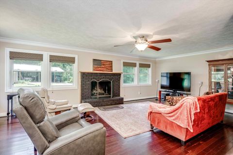 Tiny photo for 232 Pickens Street, Edgefield, SC 29824 (MLS # 217507)