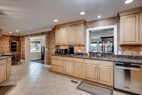 Tiny photo for 232 Pickens Street, Edgefield, SC 29824 (MLS # 217507)