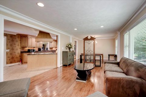 Tiny photo for 232 Pickens Street, Edgefield, SC 29824 (MLS # 217507)