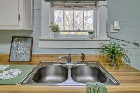 Tiny photo for 443 Main Street S, Wagener, SC 29164 (MLS # 220723)