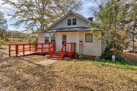 Tiny photo for 443 Main Street S, Wagener, SC 29164 (MLS # 220723)