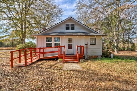 Tiny photo for 443 Main Street S, Wagener, SC 29164 (MLS # 220723)