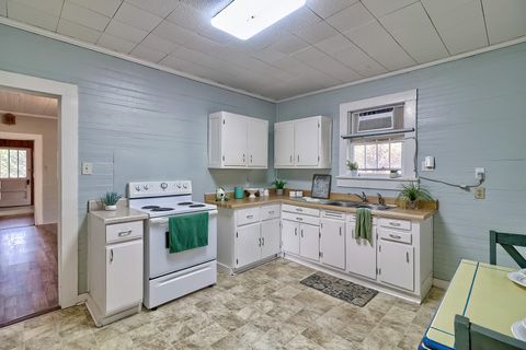 Tiny photo for 443 Main Street S, Wagener, SC 29164 (MLS # 220723)