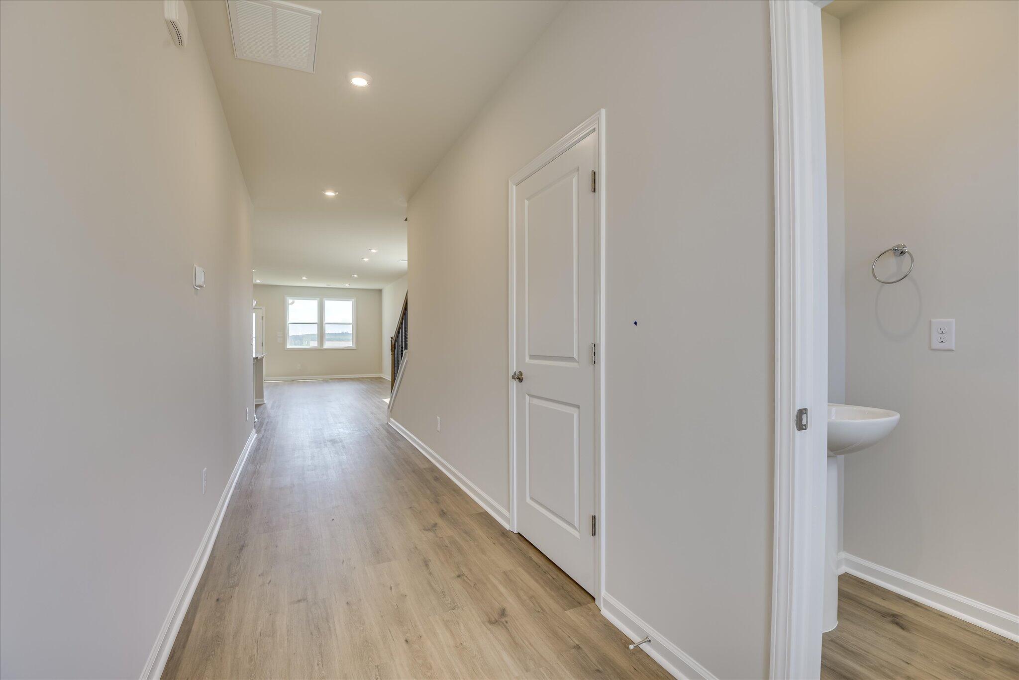 5216 Proper Court