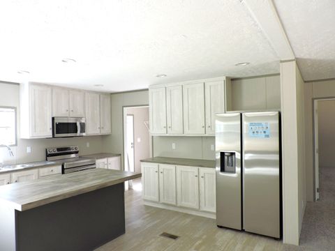 Tiny photo for 812 White Pond Road, Williston, SC 29853 (MLS # 216278)