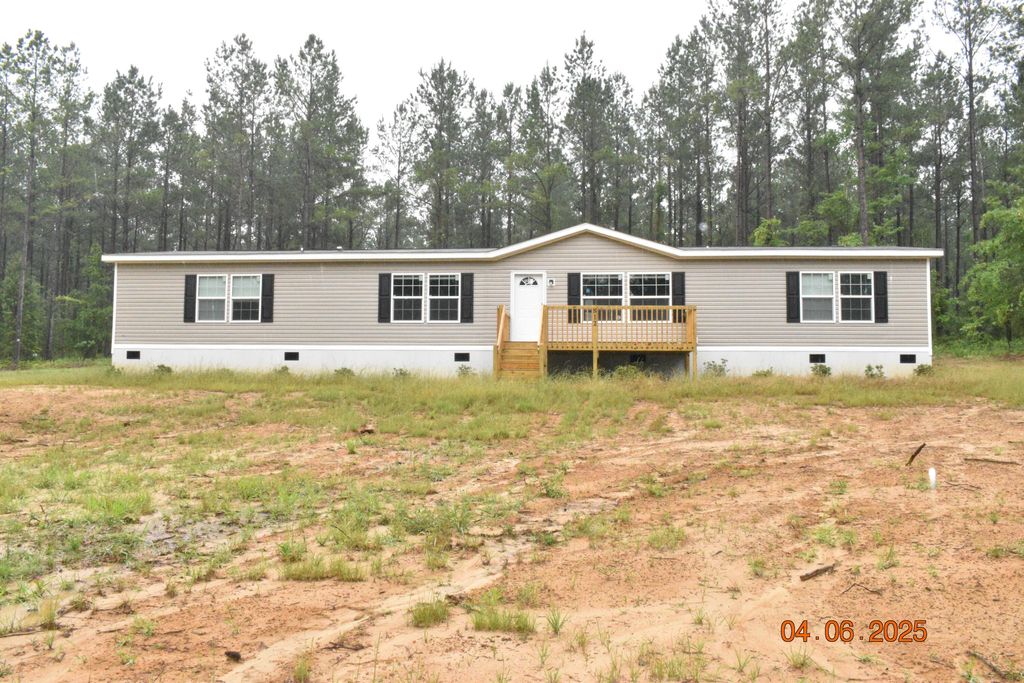 Photo for 812 White Pond Road, Williston, SC 29853 (MLS # 216278)