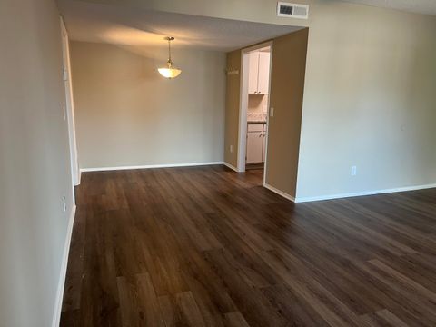 Tiny photo for 325 Laurens Street SW #D8, Aiken, SC 29801 (MLS # 217987)