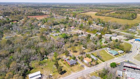 Tiny photo for 4531 Rosemary Street, Williston, SC 29853 (MLS # 216604)