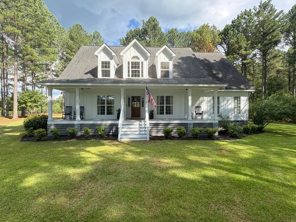 Photo for 395 New Cut Road, Edgefield, SC 29824 (MLS # 218549)