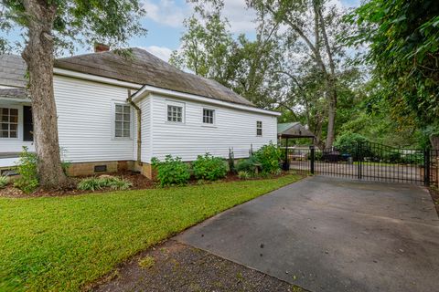 Tiny photo for 414 Penn Street, Edgefield, SC 29824 (MLS # 219771)