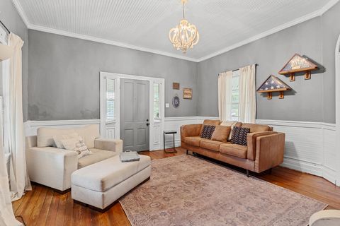 Tiny photo for 414 Penn Street, Edgefield, SC 29824 (MLS # 219771)