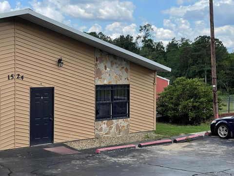 Photo of 1524 University Parkway, Aiken, SC 29801 (MLS # 220845)