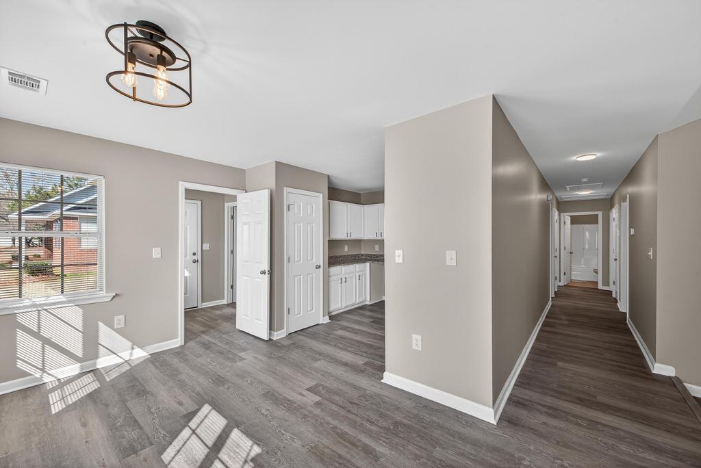 920 Barnwell Avenue NE