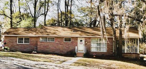 Photo of 14 Robin Road, Barnwell, SC 29812 (MLS # 215593) Photo of 14 Robin Road, Barnwell, SC 29812 (MLS # 215593)