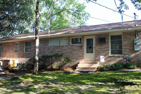 Tiny photo for 14 Robin Road, Barnwell, SC 29812 (MLS # 215593)