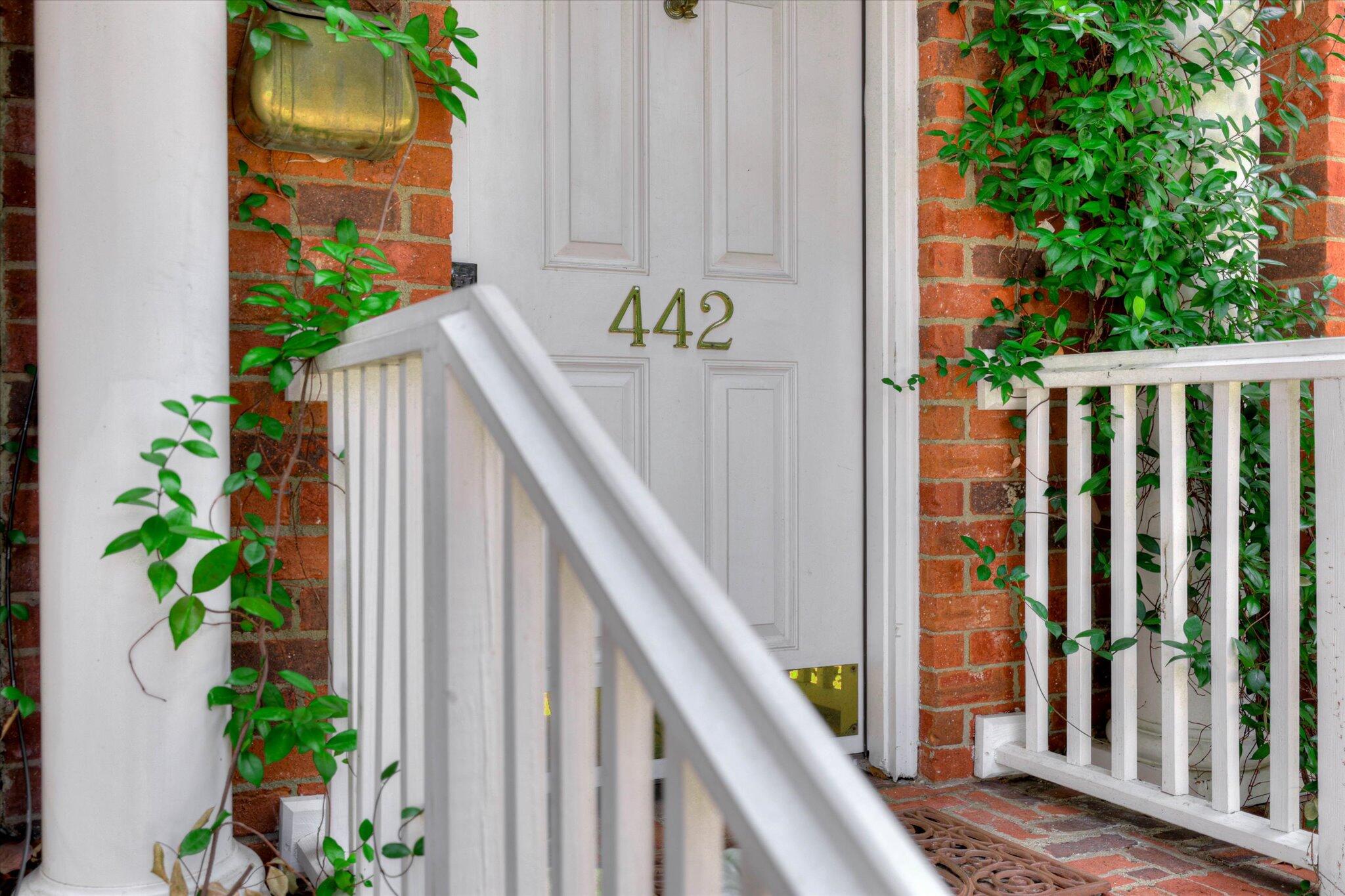 442 York Street SE