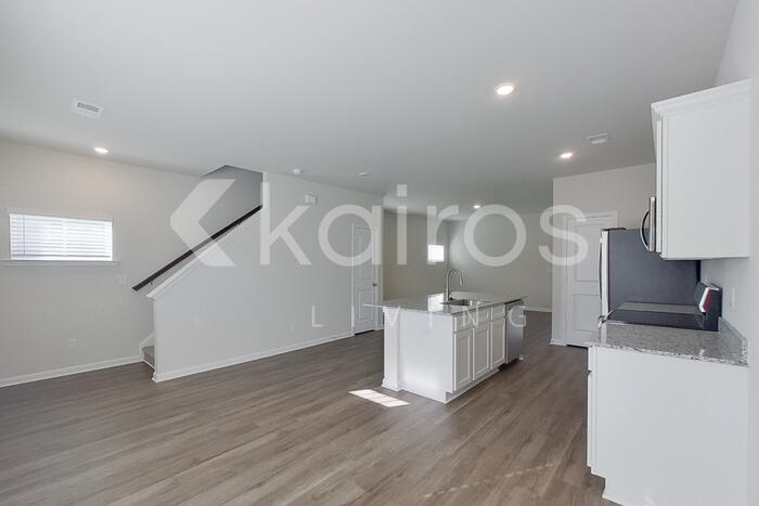 2541 Banyon Circle