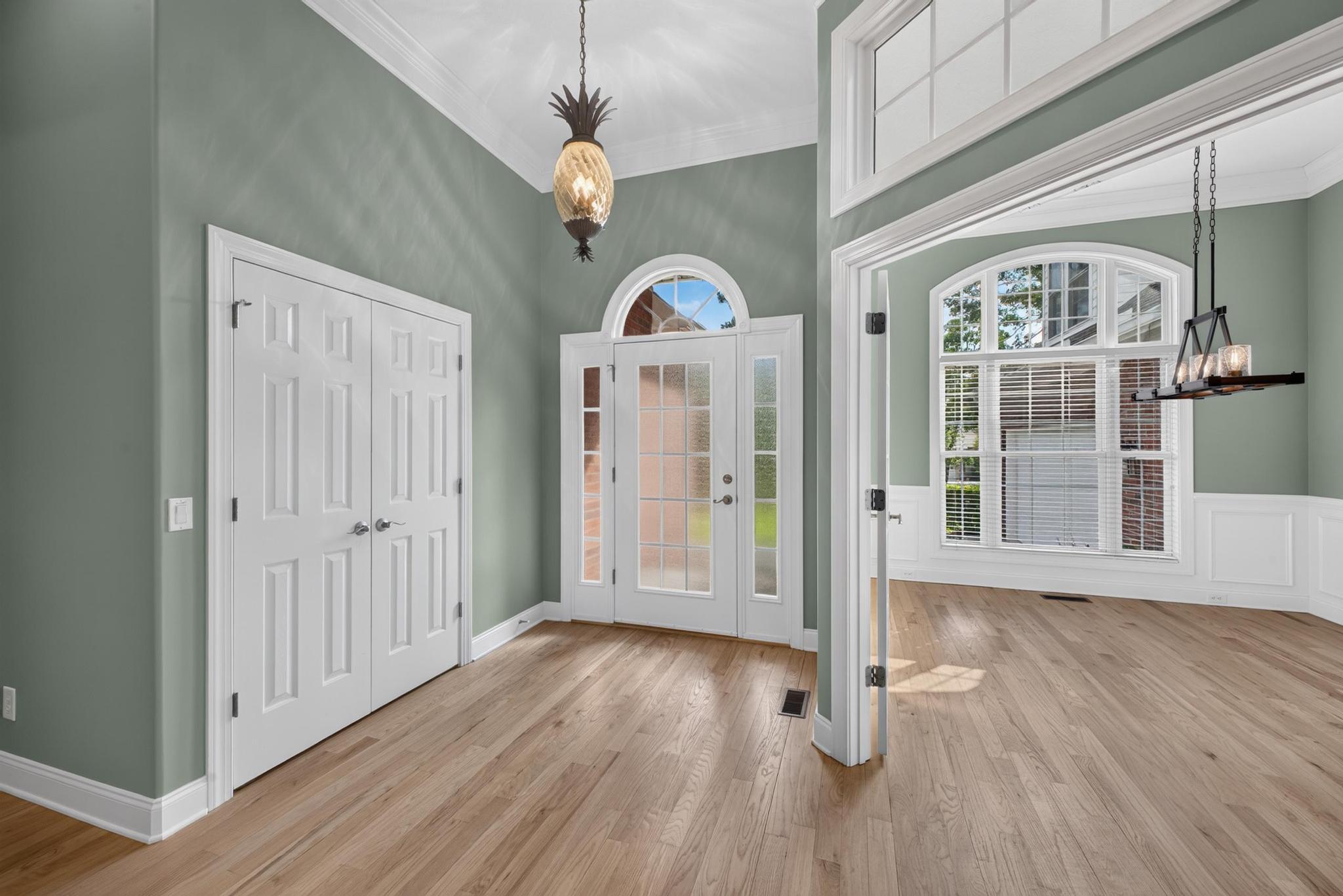 15 Ashbrook Court