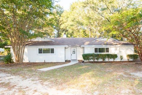 Photo of 220 Destiny Lane, Aiken, SC 29805 (MLS # 220039) Photo of 220 Destiny Lane, Aiken, SC 29805 (MLS # 220039)