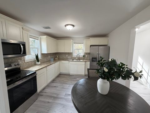 Tiny photo for 447 Glover Street, Edgefield, SC 29824 (MLS # 221490)