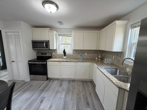 Tiny photo for 447 Glover Street, Edgefield, SC 29824 (MLS # 221490)