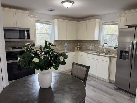 Tiny photo for 447 Glover Street, Edgefield, SC 29824 (MLS # 221490)