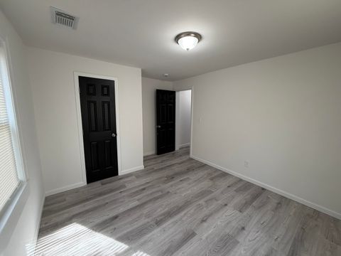 Tiny photo for 447 Glover Street, Edgefield, SC 29824 (MLS # 221490)