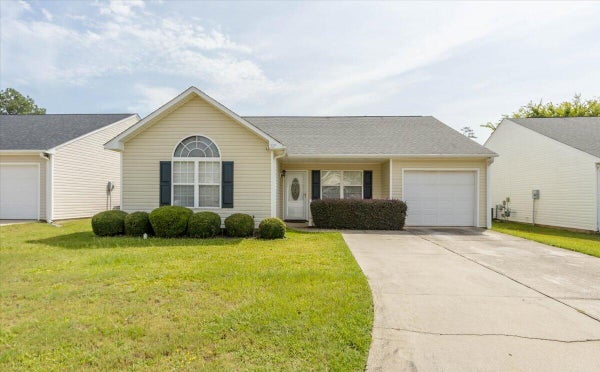 327 BERYL DR, AIKEN, SC 29803 - Image 4964d257f0e1d37d3fc3de8f01ee7f0f/560604566