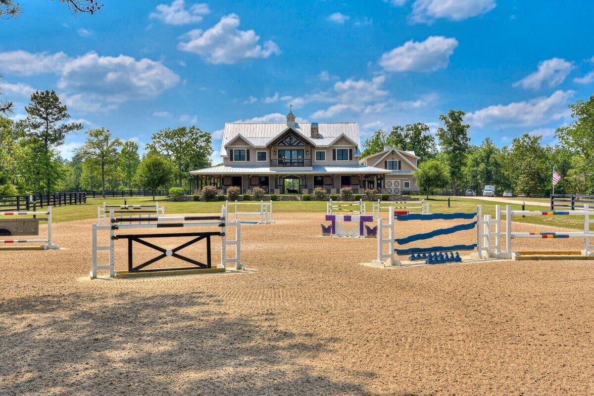 160 Honey Ridge Lane